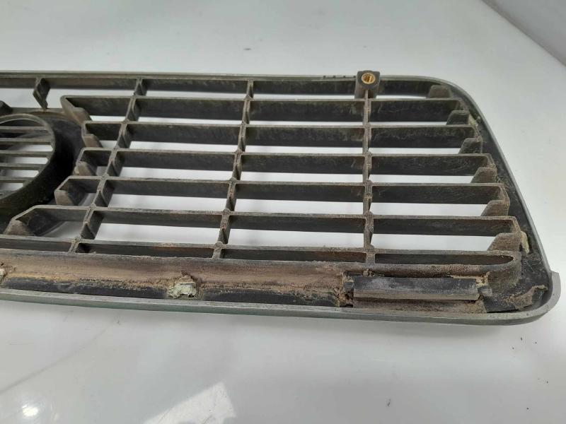 1995 Audi Cabr Grille