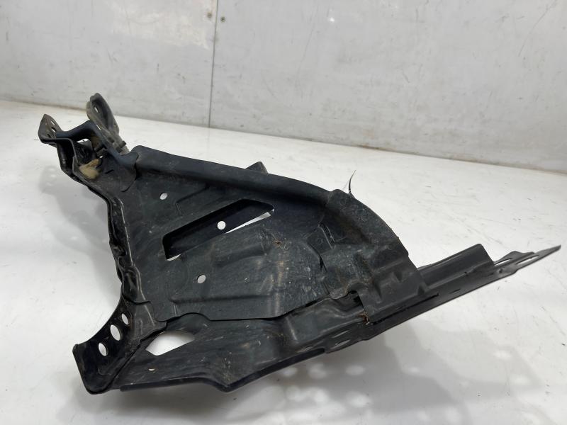 2003 Nissan 350Z Radiator Support