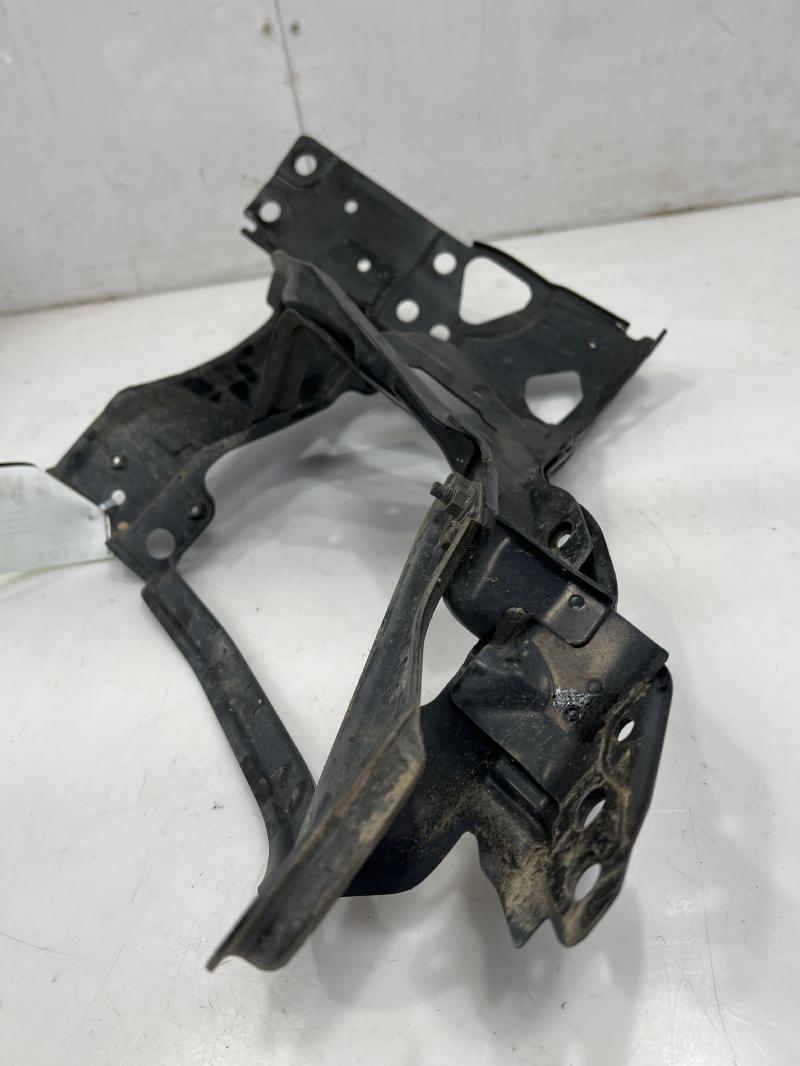 2003 Nissan 350Z Radiator Support