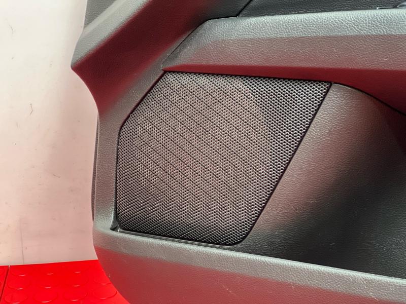 2014 Ford Fusion Front Door Trim Panel