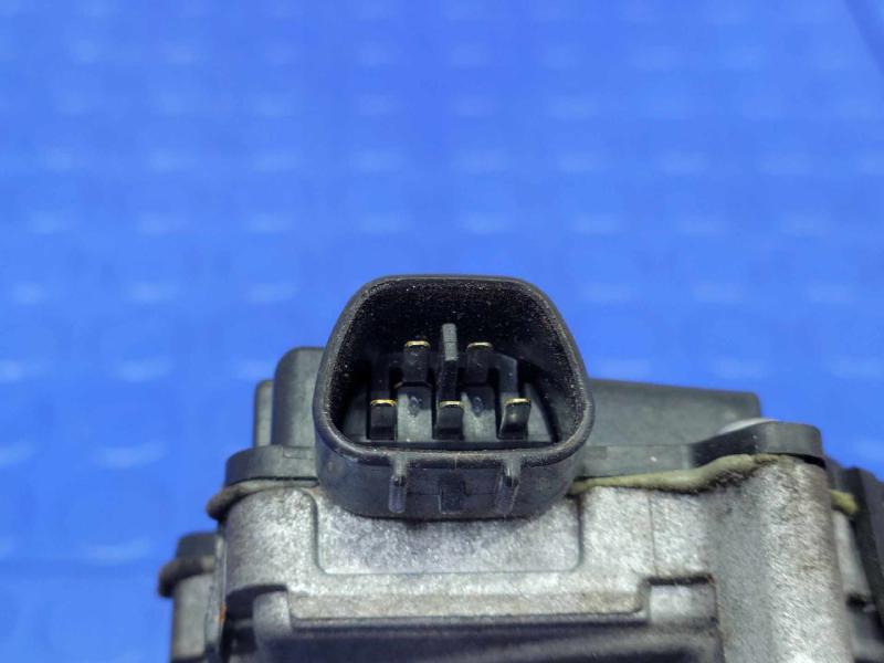 2014-2022 Jeep Cherokee Windshield Wiper Motor Genuine OEM 68197132AD