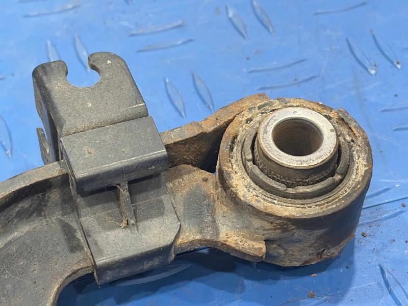 2015 Volkswagen Passat Upper Control Arm Rear