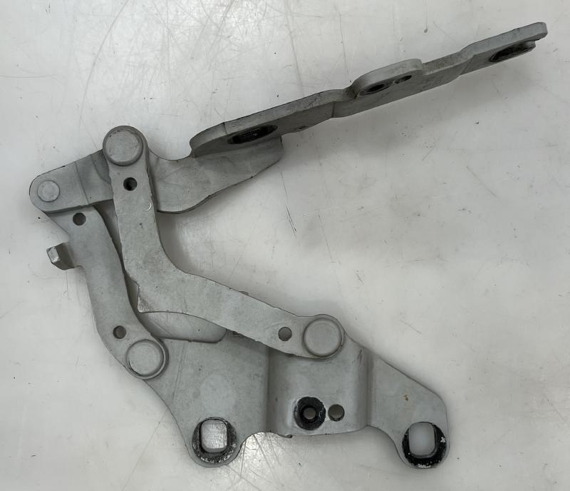 2007 BMW 328i Hood Hinge