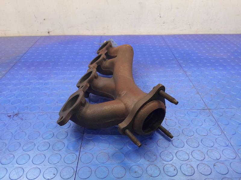 2015 Chevrolet Tahoe Exhaust Manifold