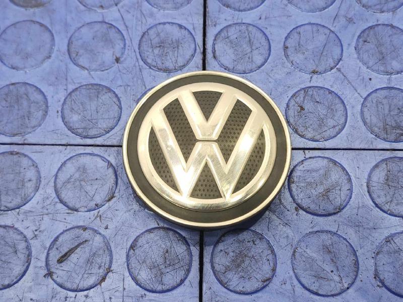 2015 Volkswagen Golf Center Cap