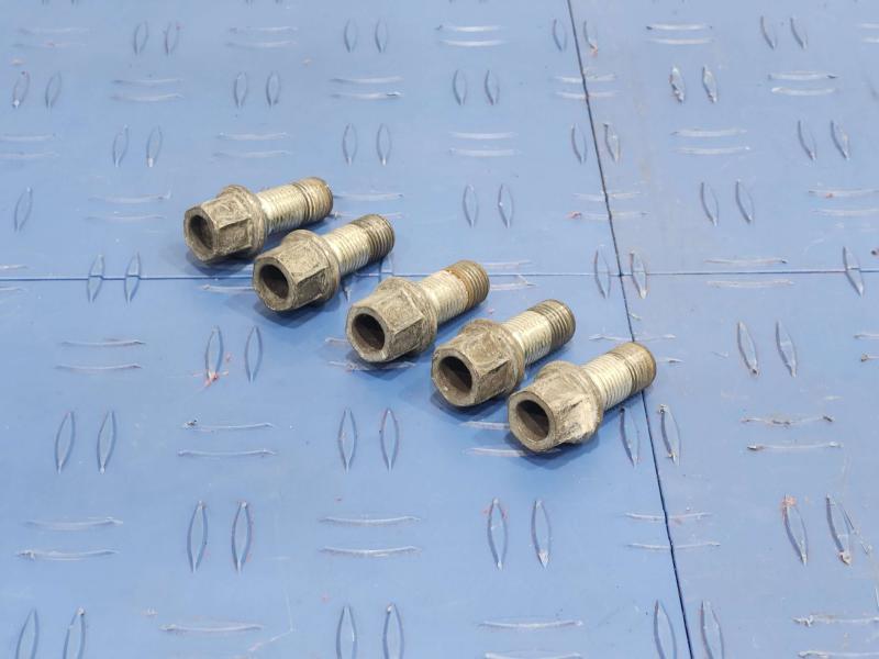 2012 Audi TT Lug Nuts