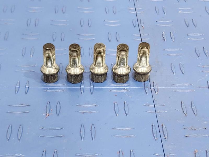 2012 Audi TT Lug Nuts
