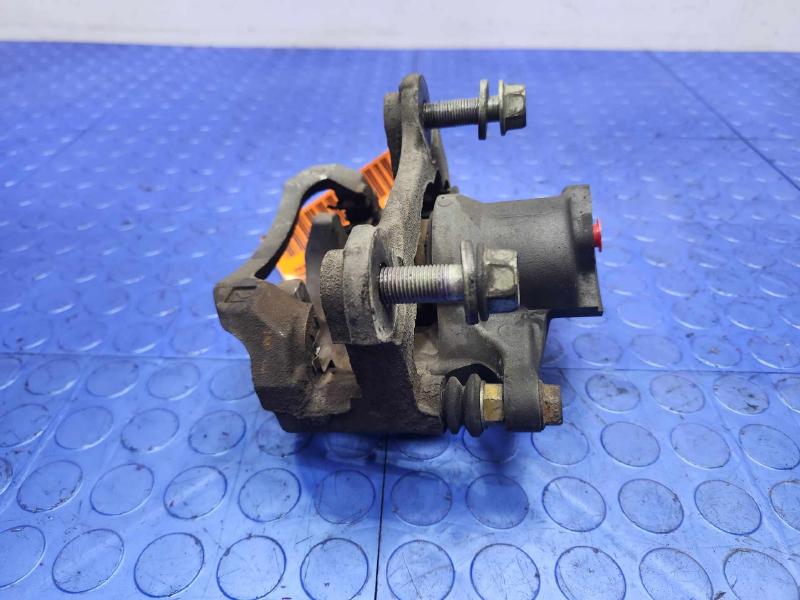 2013 Lexus GS 350 Caliper