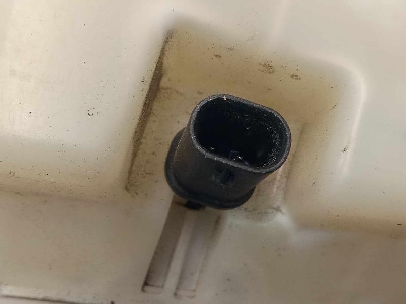 2017-2019 Buick Lacrosse Brake Master Cylinder Assembly Genuine OEM 84118574