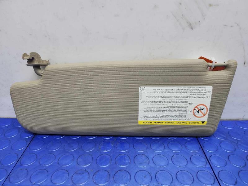 2013 Volkswagen Beetle Sun Visor