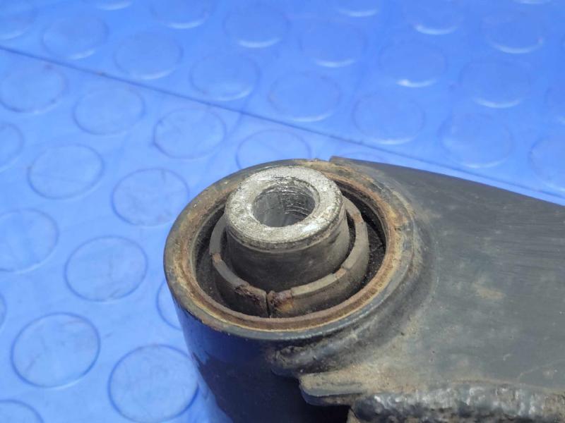 2016 Kia Sedona Lower Control Arm Rr