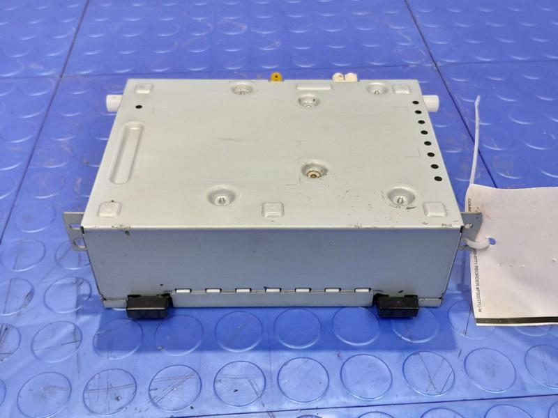 2017-2018 Jaguar XE Radio Receiver Control Module Genuine OEM HX6318K812DB