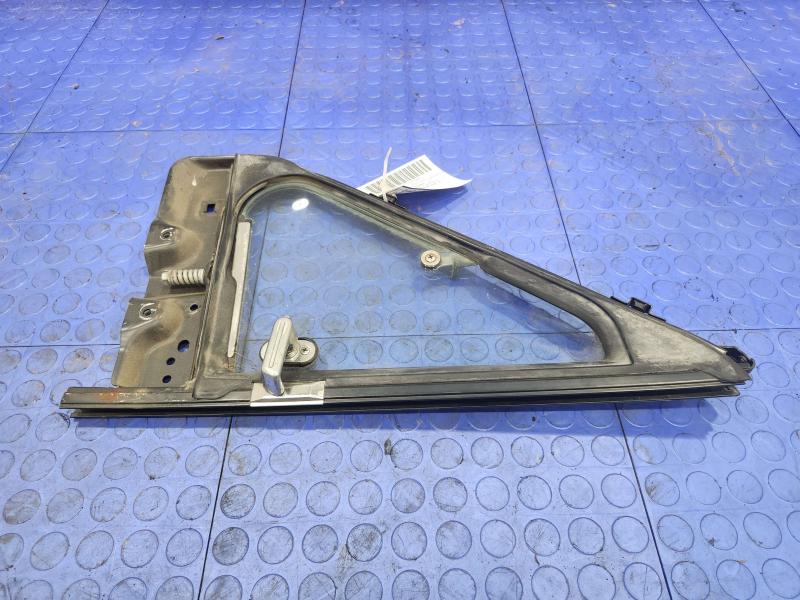 1992 Isuzu NPR Front Vent Glass/Window