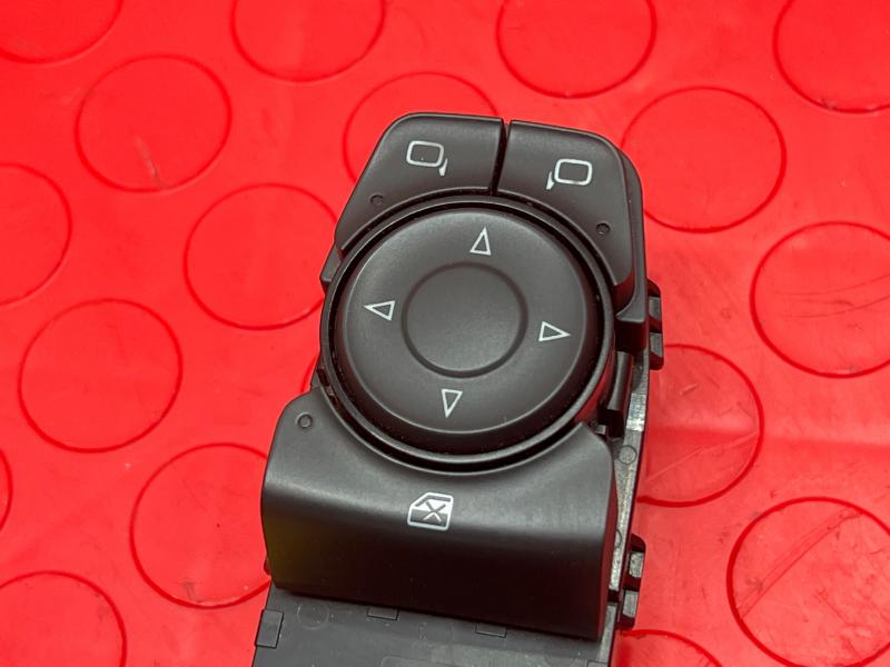 2016 Chevrolet Volt Door Switch Front