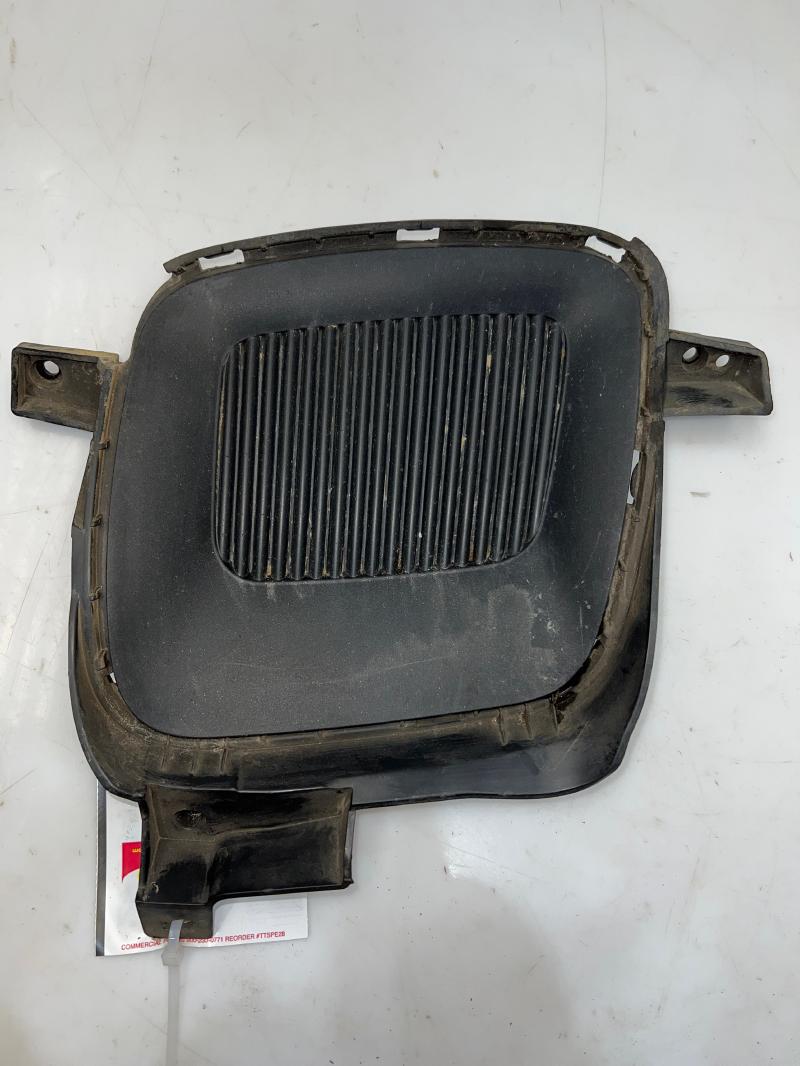 2015 - 2018 Kia Sedona Fog Light Blanking Cover RH Passenger Side OEM 86524A9000