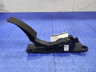 2012 Mercedes Benz ML W166 Accelerator Pedal Assembly Genuine OEM 1663000304