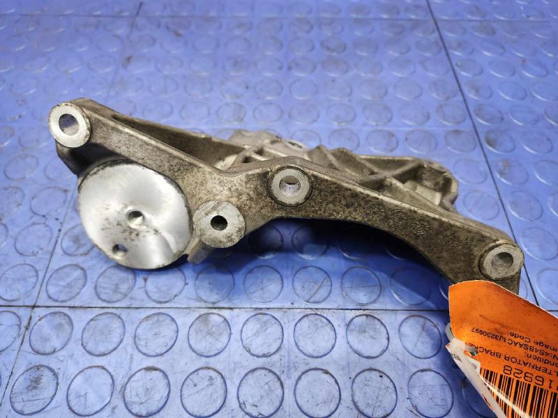 2018 Subaru Legacy Alternator Bracket