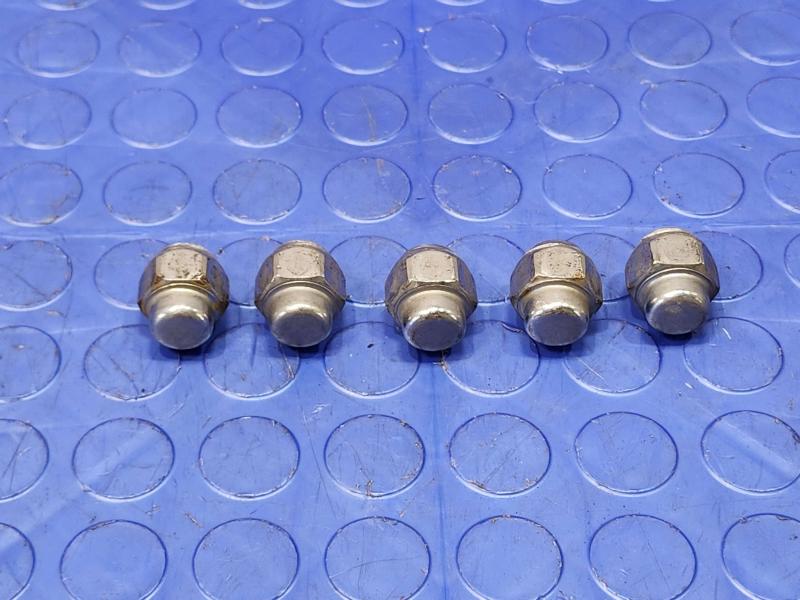 2011 Mazda CX-9 Lug Nuts