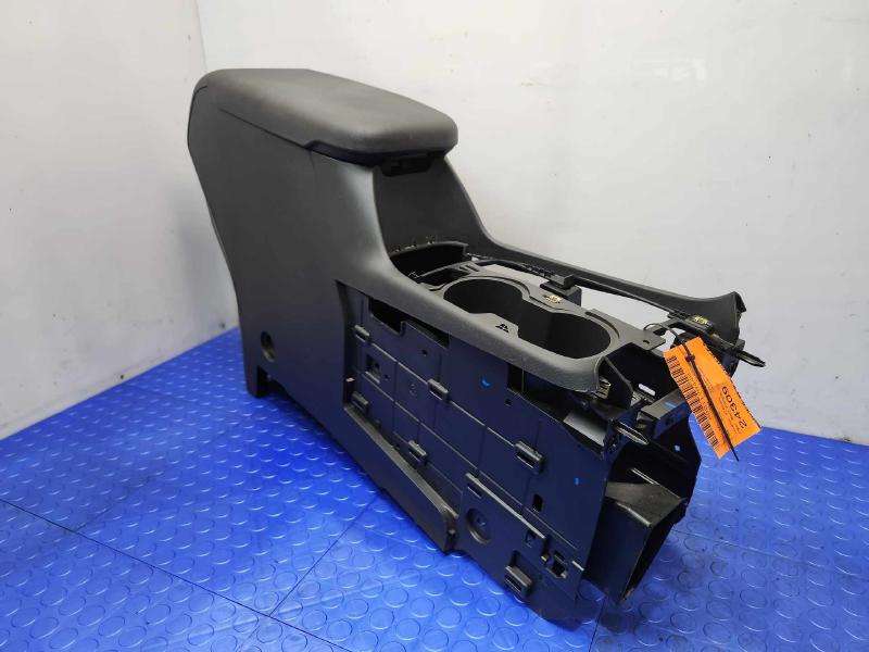 2019 Chevrolet Equinox Front Console
