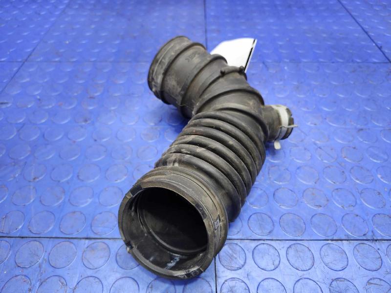 2017 Mitsubishi Outlander Air Intake Tube/Resonator