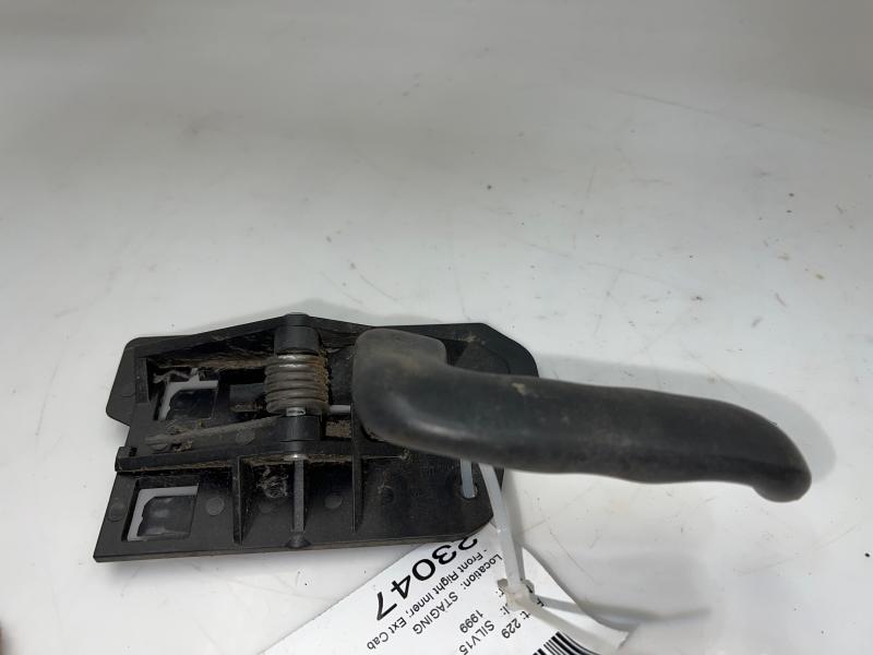 1999 Chevrolet Silverado 1500 Inside Door Handle