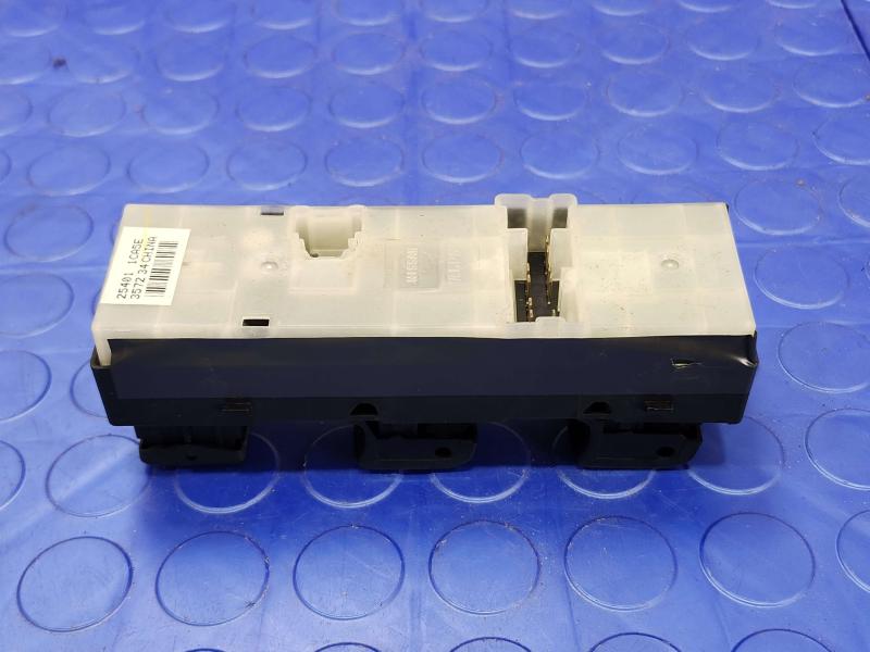2013 Infiniti FX35 Door Switch Front