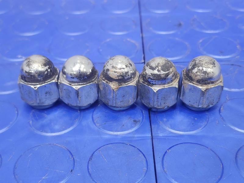 2020 Subaru Forester Lug Nuts