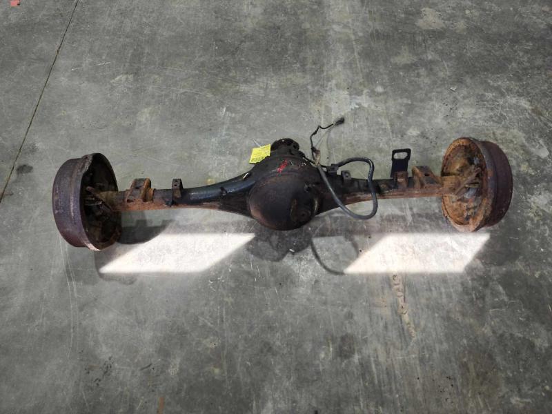 1995 Nissan D21 Hardbody Rear End Rear Axle Assembly 2.4L 4x4 ONLY 4.38 Ratio OEM