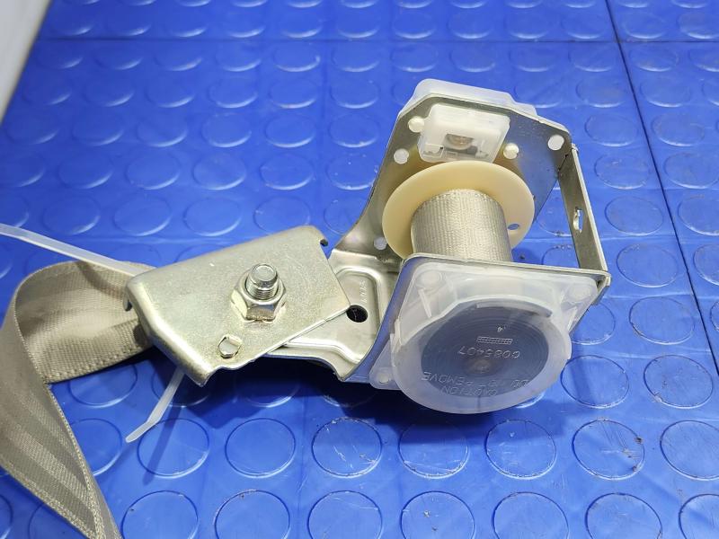 2013 Toyota Prius Rear Seat Belt