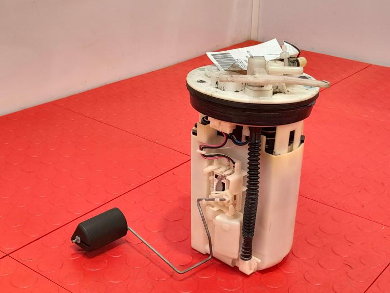 2000-2001 Mitsubishi Eclipse 3.0L 6 Cyl Fuel Pump Assembly OEM MR465688