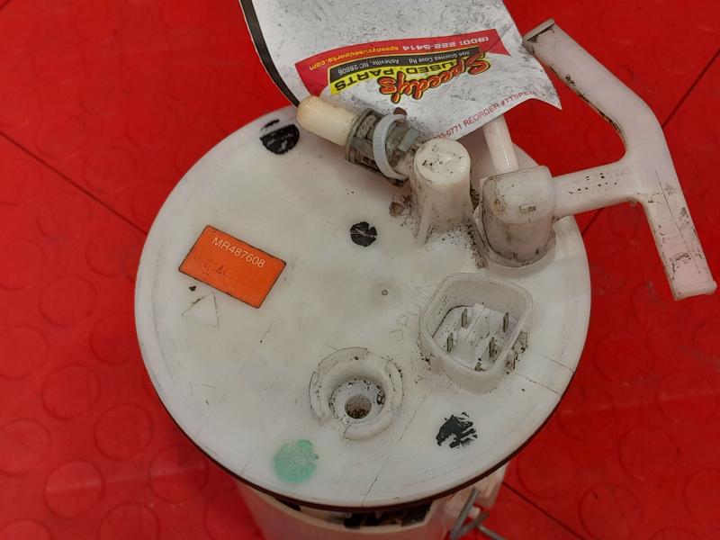 2000-2001 Mitsubishi Eclipse 3.0L 6 Cyl Fuel Pump Assembly OEM MR465688
