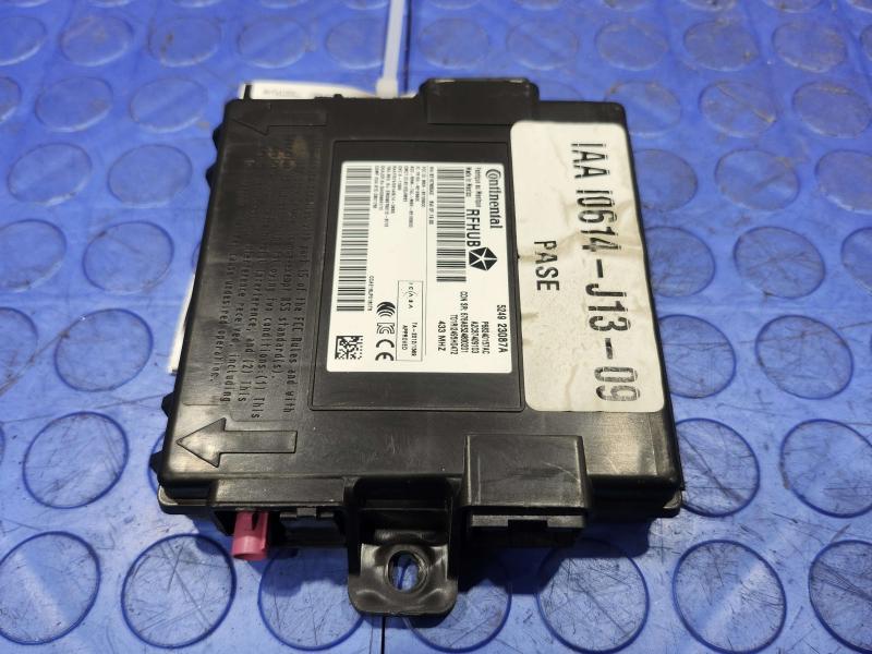 2015 Jeep Grand Cherokee Receiver Hub RFHUB Control Module OEM 68240157AC