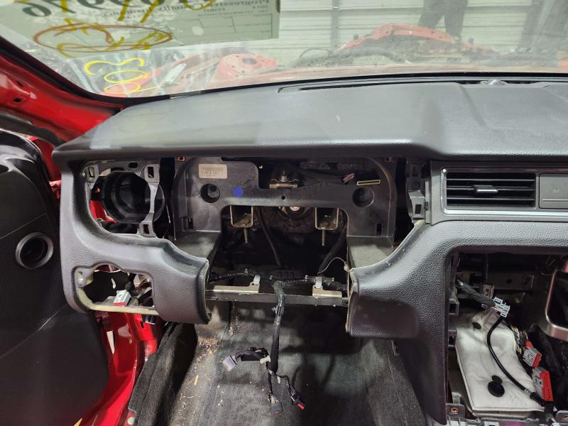 2014 Ford Mustang Dash Panel