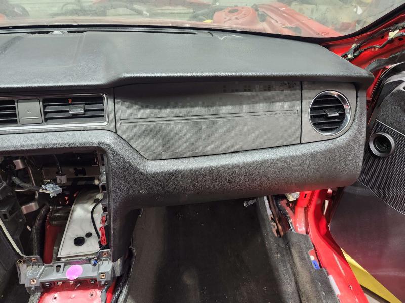 2014 Ford Mustang Dash Panel