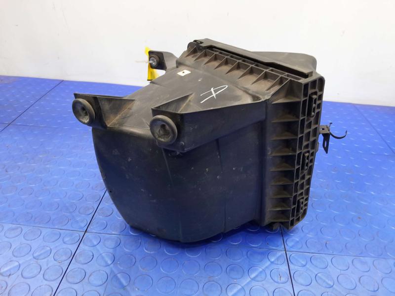 2009-2020 Dodge Journey 2.4L 3.5L Engine Air Cleaner Box Assembly OEM 68060812AA