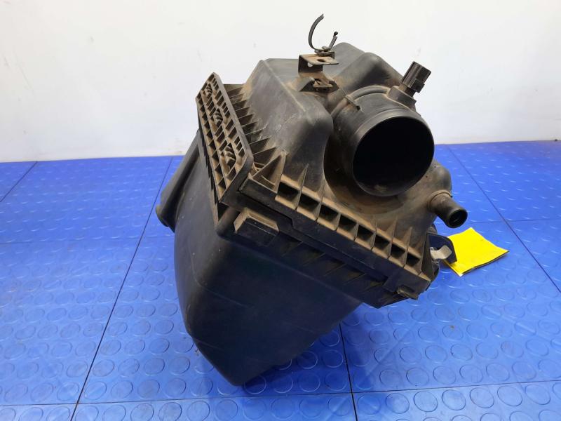 2009-2020 Dodge Journey 2.4L 3.5L Engine Air Cleaner Box Assembly OEM 68060812AA