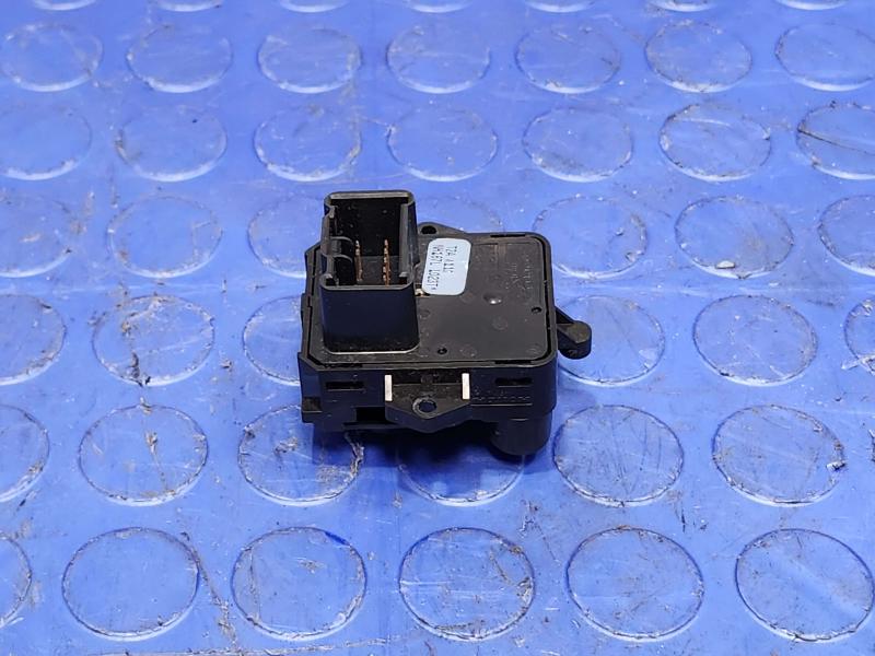 2013 Honda Civic Door Switch Front