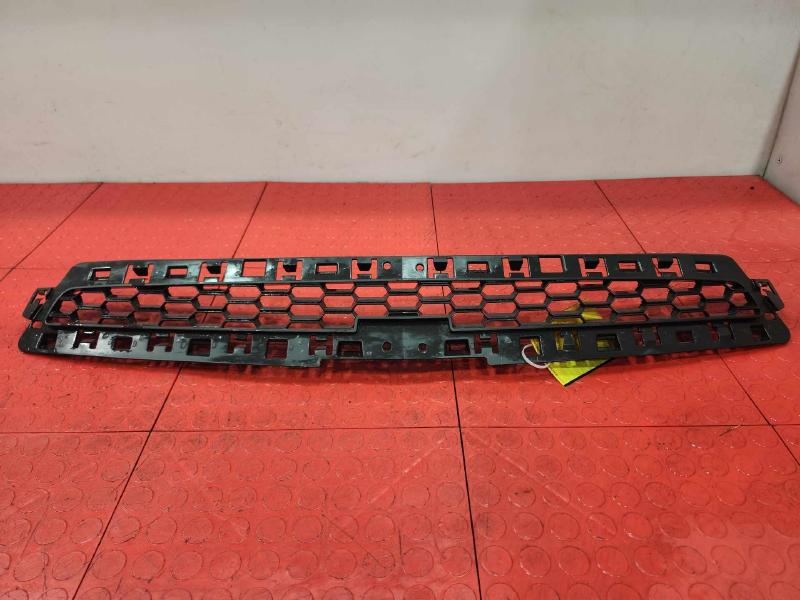 2013 Chevrolet Malibu Grille