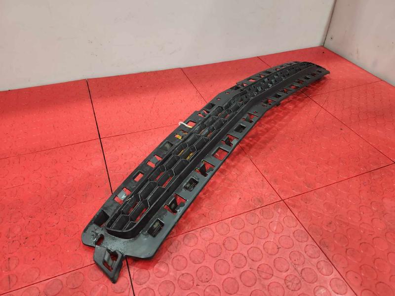 2013 Chevrolet Malibu Grille