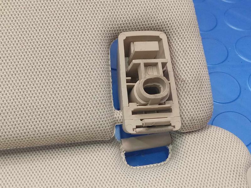 2015 Audi Q7 Sun Visor