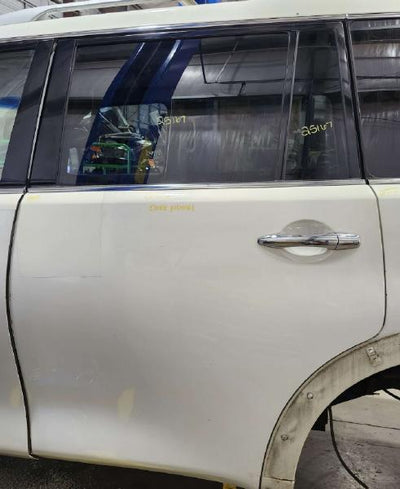 2011 Infiniti QX56 Rear Door