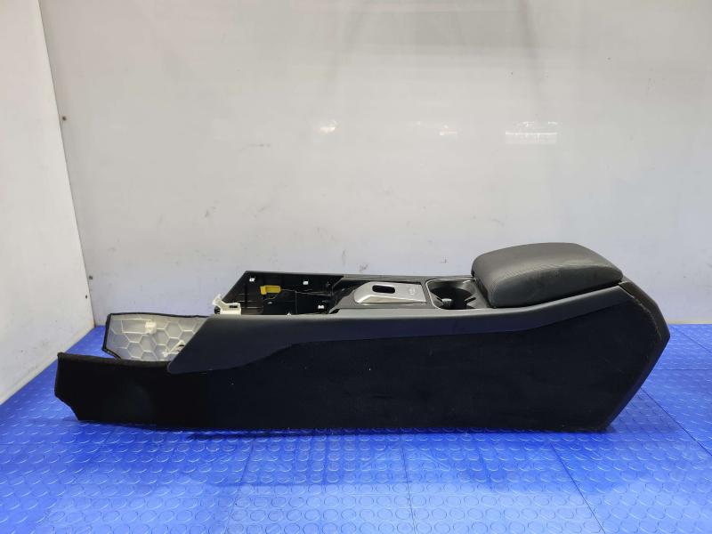 2020 Land Rover Discovery Sport Front Console