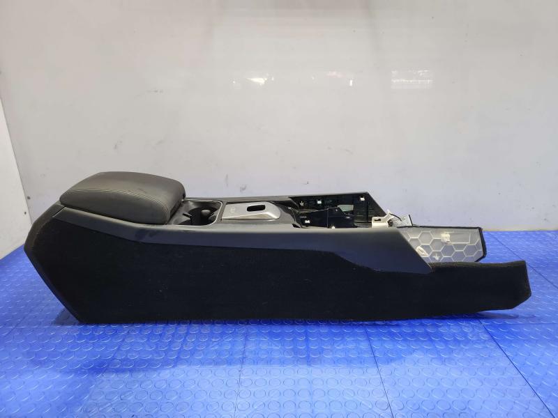 2020 Land Rover Discovery Sport Front Console