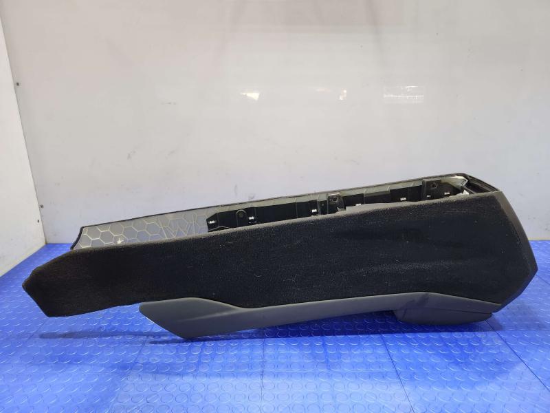 2020 Land Rover Discovery Sport Front Console