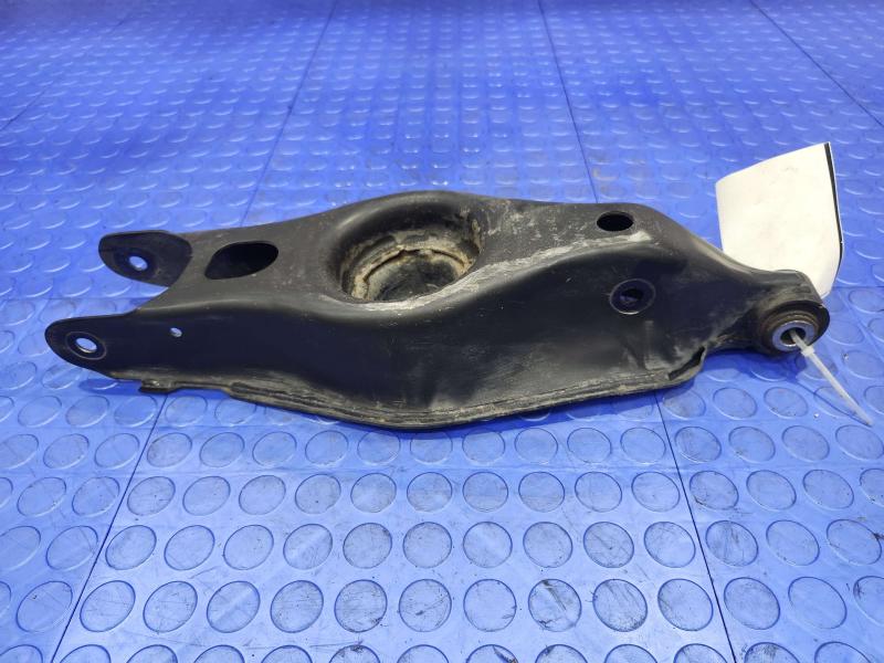 2016 Dodge Challenger Lower Control Arm Rr
