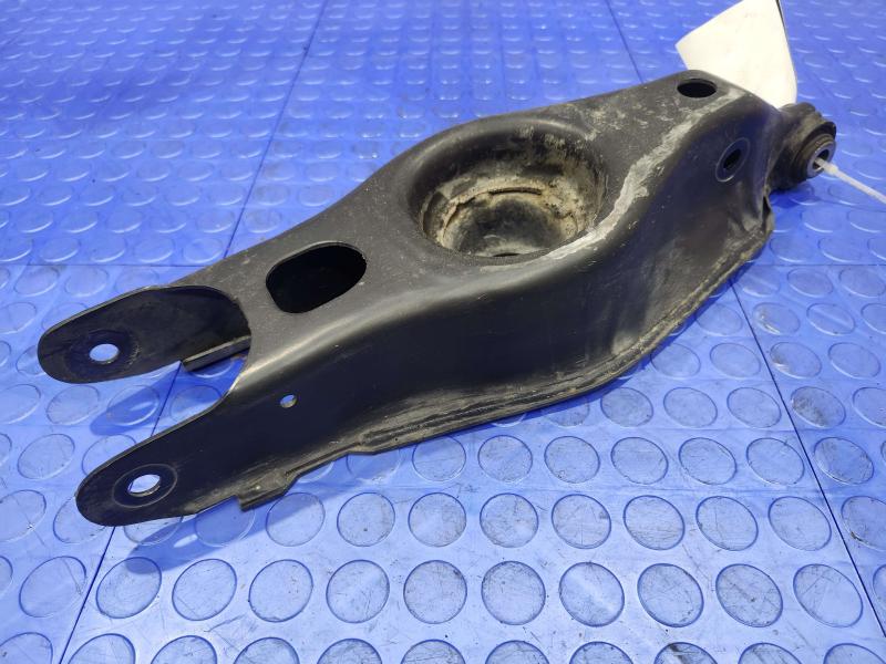 2016 Dodge Challenger Lower Control Arm Rr