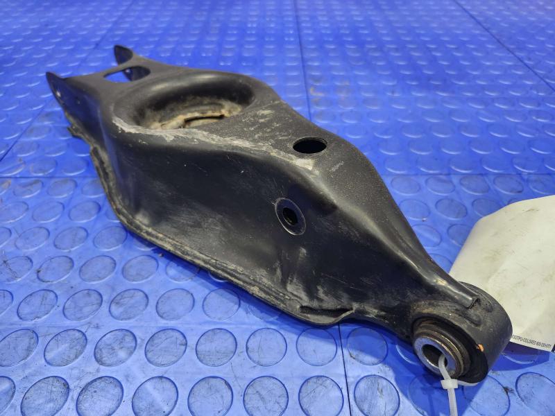 2016 Dodge Challenger Lower Control Arm Rr