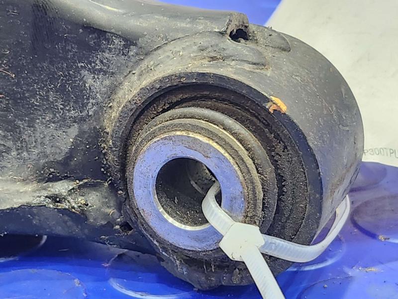2016 Dodge Challenger Lower Control Arm Rr