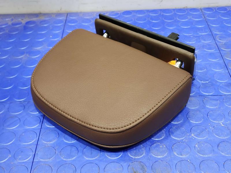 2018 Audi Q7 Headrest