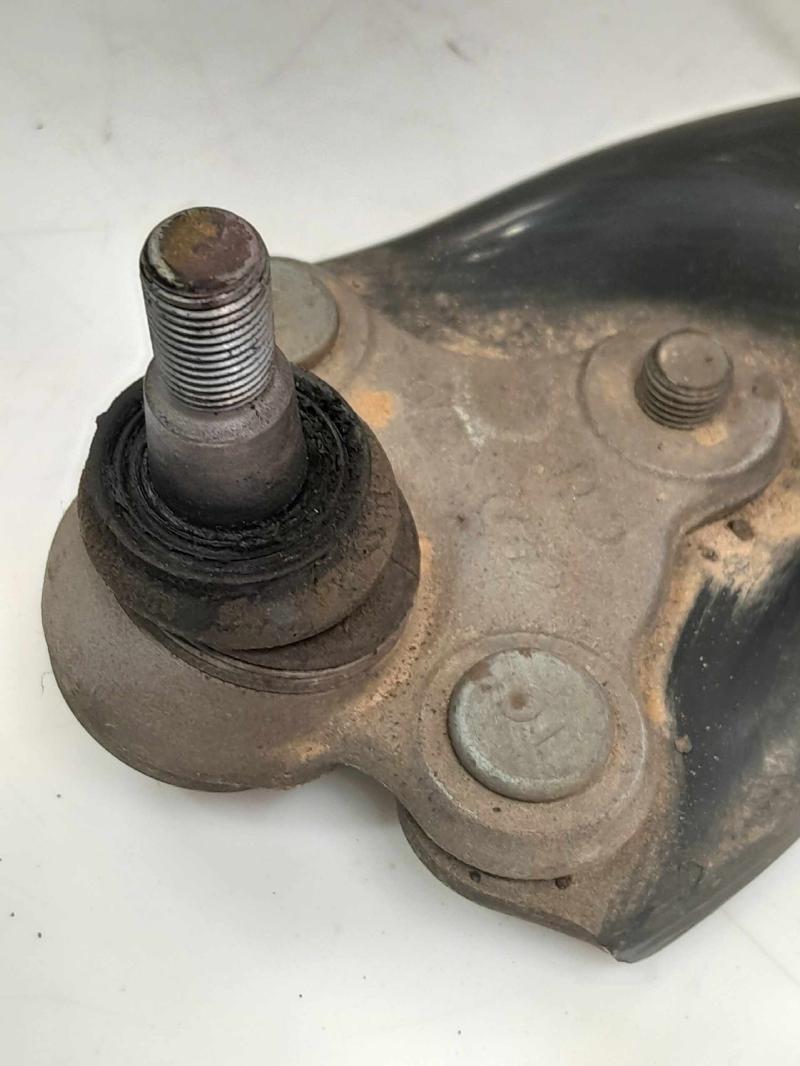 2018 Hyundai Elantra Lower Control Arm Front